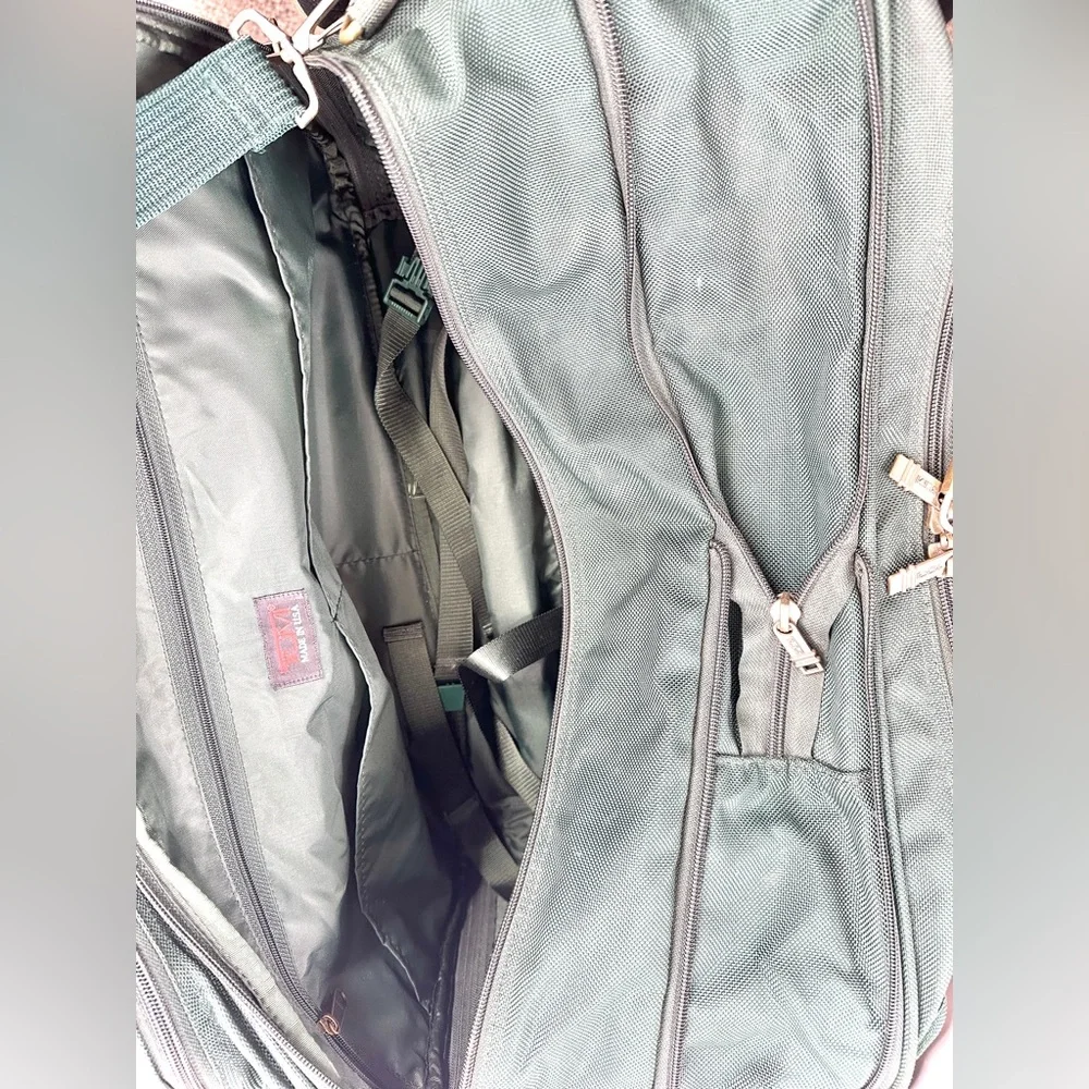 Tumi Vintage Green Ballistic Nylon Large Messenger Briefcase Laptop Bag Travel